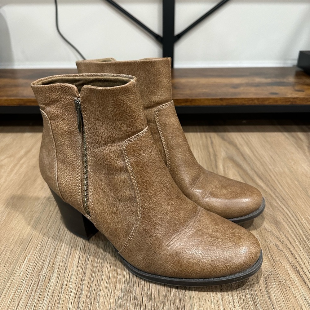 Baretraps Brown Ankle Bootie